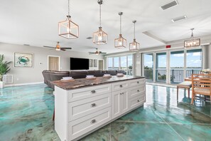 Interior - Tranquility Bayview House-Ocean Front with boat basin and boat ramp (Little Torch Key)