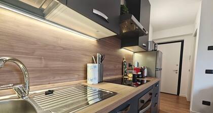 Three-room apartment Clock