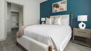 1 chambre, bureau, fer et planche à repasser, Wi-Fi