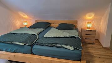 2 Schlafzimmer, Bügeleisen/Bügelbrett, Internetzugang, Bettwäsche