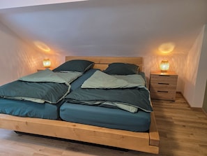 2 chambres, fer et planche Ă repasser, accĂšs Internet, draps fournis
