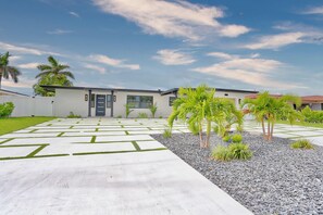 Casa, várias camas (Parrots Cove) | Fachada