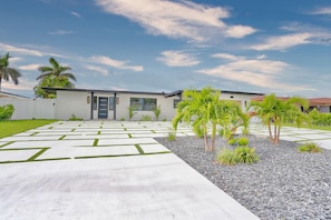 Casa, várias camas (Parrots Cove) | Fachada