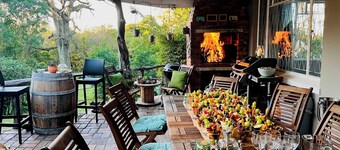 Cosy & gorgeous 3-bedroom house in Grahamstown with pool! Stunning family home!