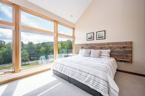 9 quartos, Wi-Fi de cortesia, roupa de cama