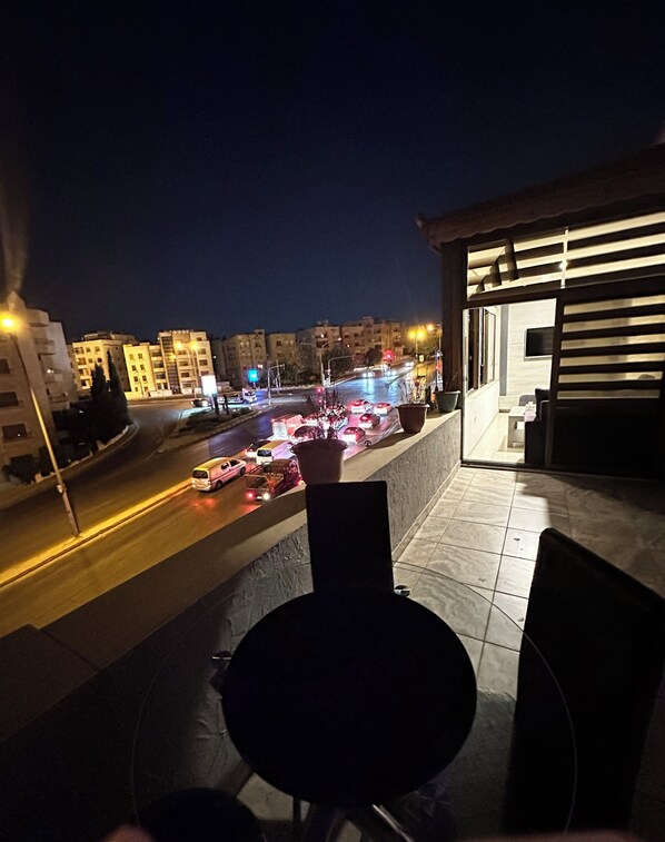 Apartment, 1 Bedroom, Accessible, Smoking | Exterior
