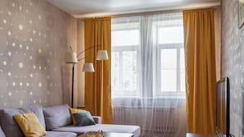 Comfort appartement, uitzicht op de stad | Woonruimte | Een 40-inch televisie met satellietzenders