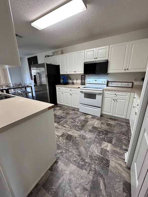 Microwave, oven, stovetop, dishwasher