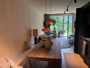 Smart TV, videoteca, estéreo