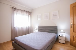 3 bedrooms, WiFi, bed sheets