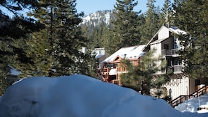 Exterior - Tahoe Trail (Stateline)