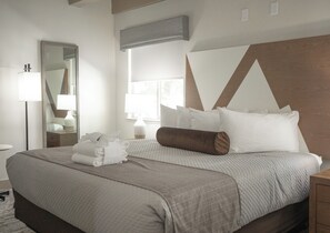 Condo, 1 King Bed with Sofa bed