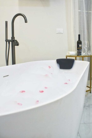 Double Room, Balcony, Garden View - Relais Serenitas (Monte San Biagio)