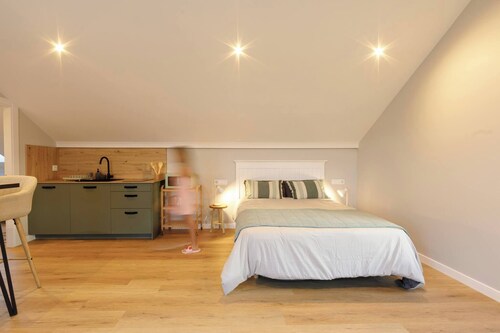 Terrace, Jacuzzi and Spectacular Views of the Estuary