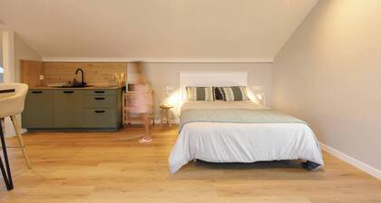 Terrace, Jacuzzi and Spectacular Views of the Estuary