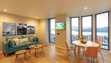 Apartment, 2 Bedrooms, Balcony, Garden View | Living room