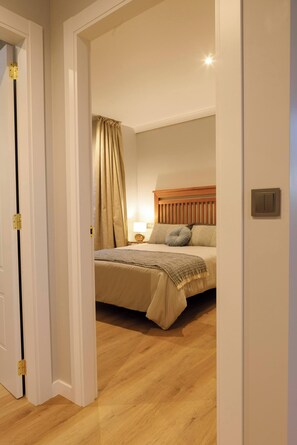 2 bedrooms