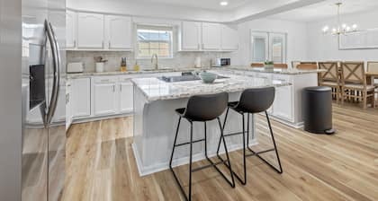 3 Minutes to Casino / Pool & Hot Tub