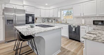 3 Minutes to Casino / Pool & Hot Tub