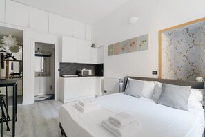 1 bedroom, iron/ironing board