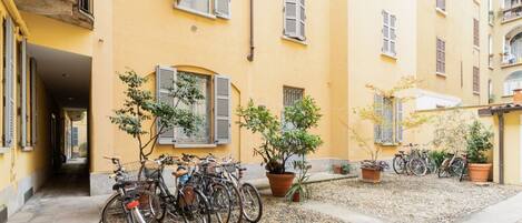 Enceinte de lâhĂ©bergement