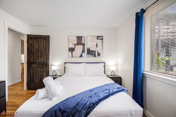 2 bedrooms, iron/ironing board, WiFi, bed sheets