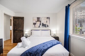 2 bedrooms, iron/ironing board, WiFi, bed sheets