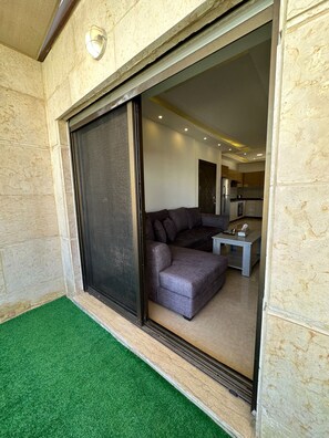 Apartment, 1 Bedroom, Accessible, Smoking | Interior