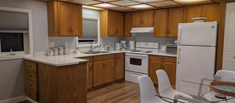 Cozy 3-bed, 1.5-bath house with two decks and ample parking