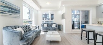 Charming 2-bedroom townhome with Rooftop view