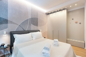 Appartamento, 1 letto matrimoniale con divano letto | Una cassaforte in camera, tende oscuranti, ferro/asse da stiro