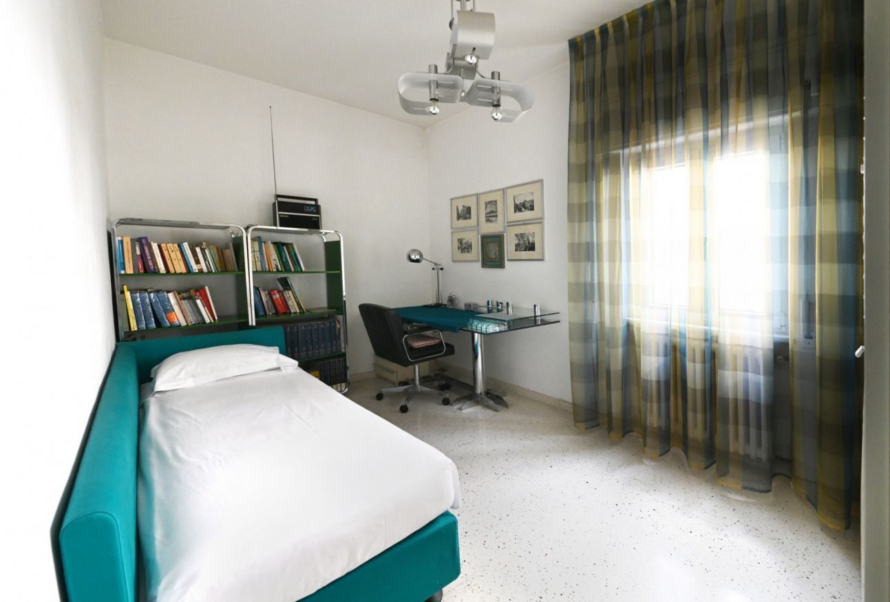 3 bedrooms, iron/ironing board