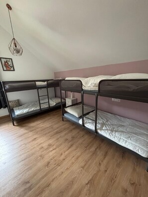 2 عدّة غرف نوم