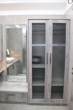 Bathroom - The Byke Boutique - Amra Oasis Osian (Osian)