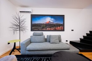 Living area - [Caronda House Design] Free parking + Terrazzo (Catania)