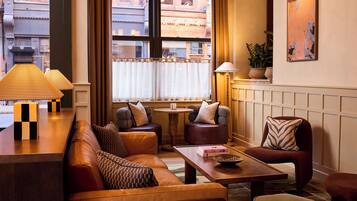 2 bar/lounge, cocktail bar