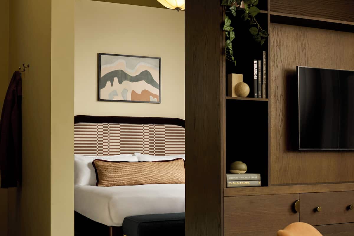 Biggy | Artículos del minibar gratis, cortinas blackout y wifi gratis