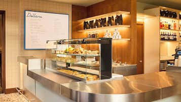 Se ofrece un desayuno a la carta (20 EUR por persona)