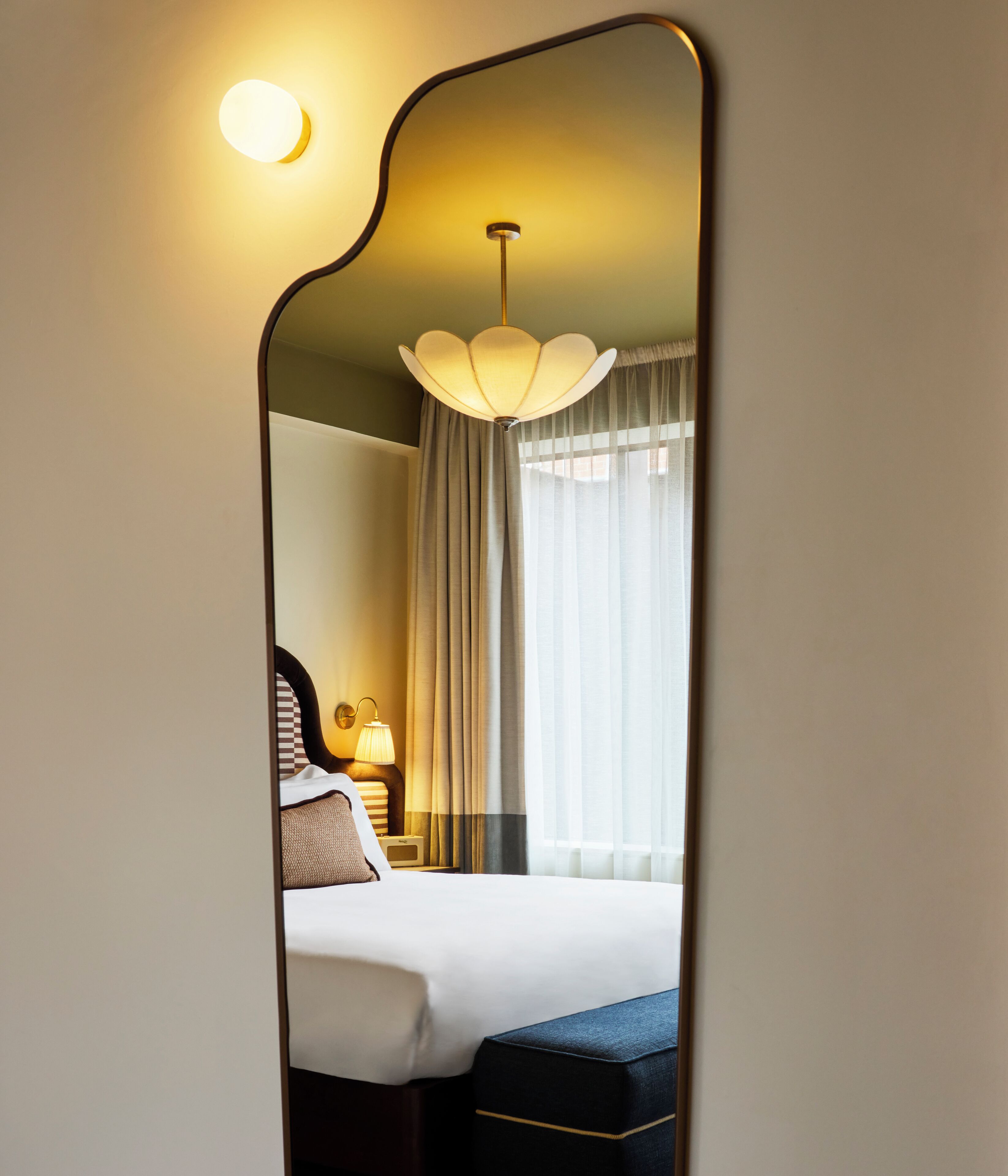 Artículos del minibar gratis, cortinas blackout y wifi gratis 