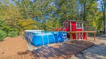 Alberca al aire libre y alberca climatizada