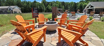 Landing | Modern 2BD, Gym, Pool