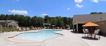 Landing | Modern 2BD, Gym, Pool