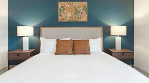 1 bedroom, desk, iron/ironing board, WiFi - Landing | Stylish 1BD, Clubhouse, Gym (Lyman)