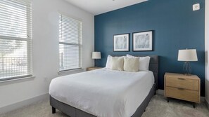 1 bedroom, desk, iron/ironing board, WiFi - Landing | Modern 1BD, Gym, Pool (Austin)