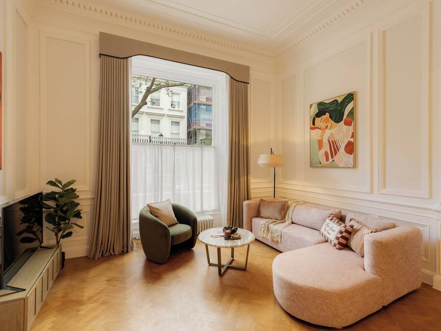 Apartamento luxo | Roupas de cama premium, cofres nos quartos, individualmente decorados