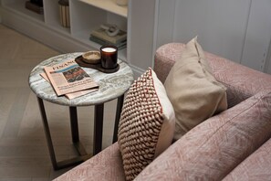 Gallery Apartment | Ruang tamu