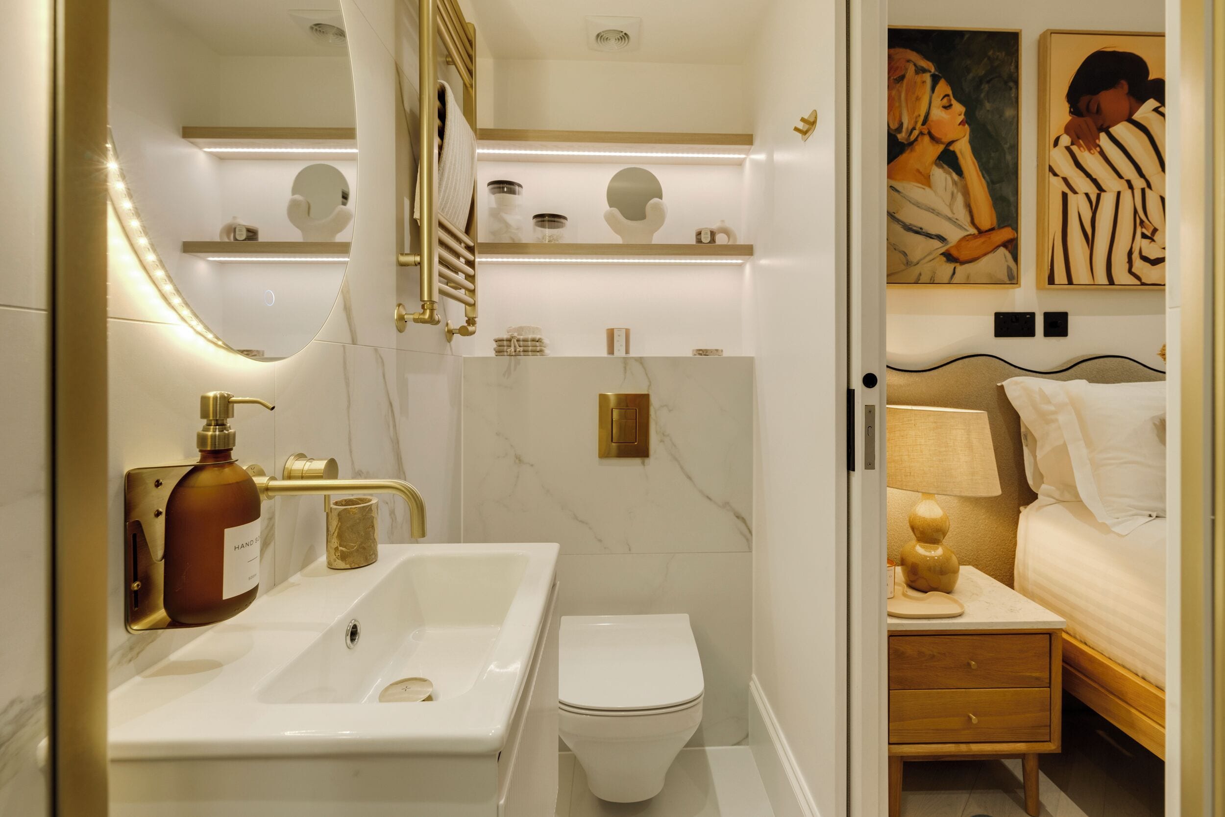 Dusche, Regendusche, kostenlose Toilettenartikel, Haartrockner