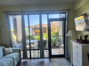 リビング エリア