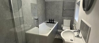 A discreet & elegant play space for couples