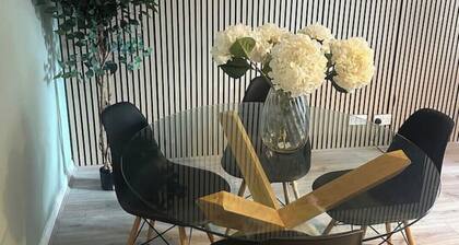 A discreet & elegant play space for couples